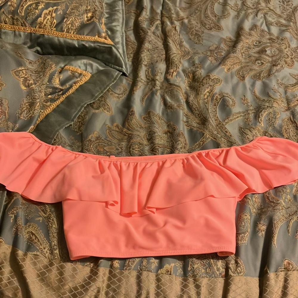 Coral Off-Shoulder Top Size Medium